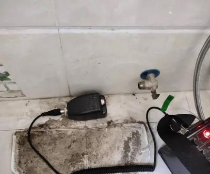 双峰屋顶漏水维修公司分享下卫生间漏水的危害及解决方法